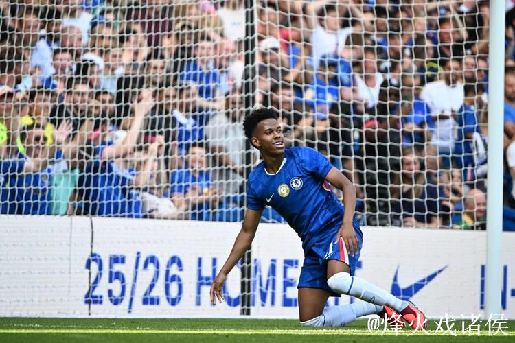 埃斯特旺因无缘本周欧冠比赛而心生失落(邮报) 埃斯特旺因无缘本周欧冠比赛而心生失落(邮报)